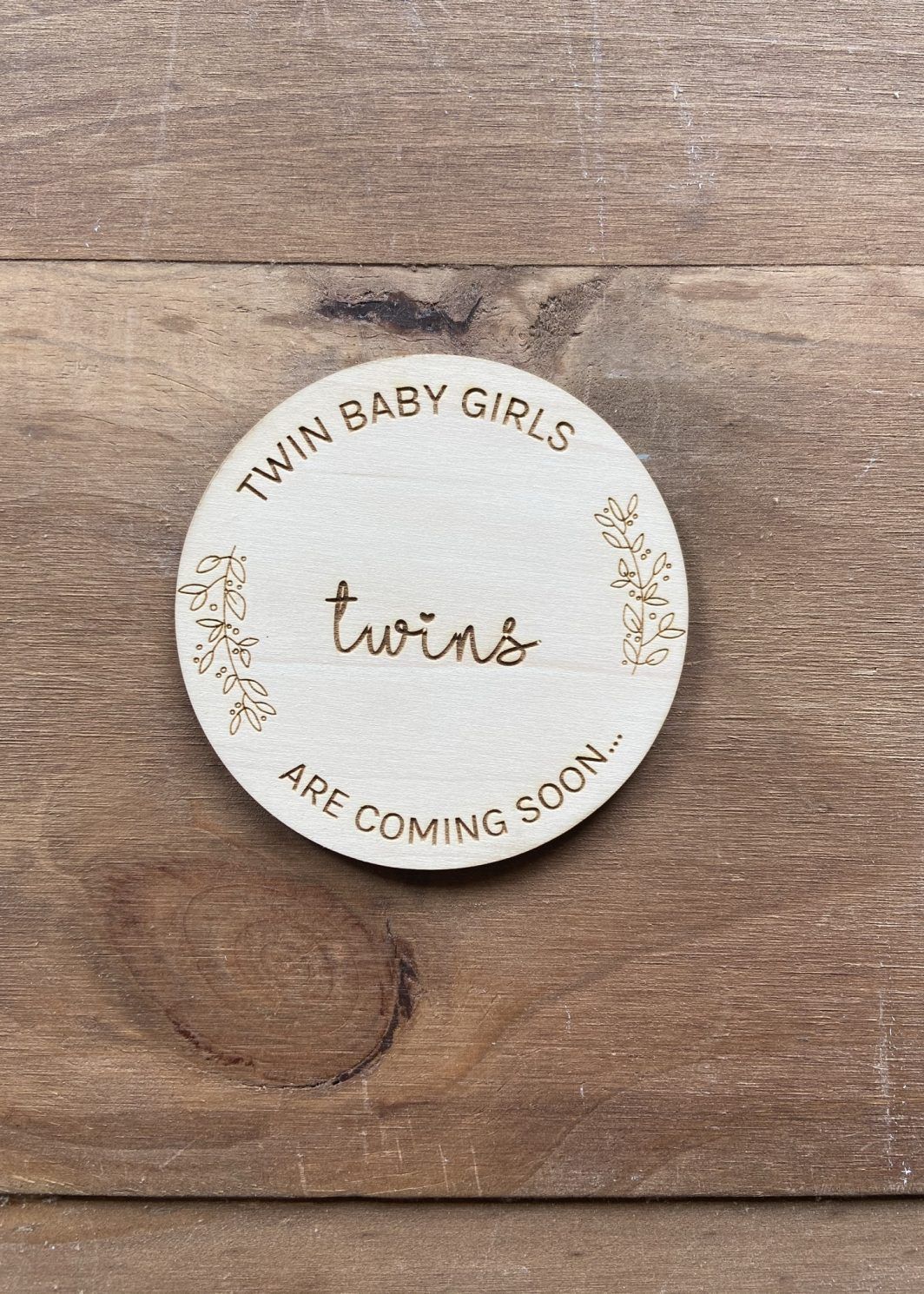 Placa Nacimiento Madera Embarazo Gemelar - TWINS