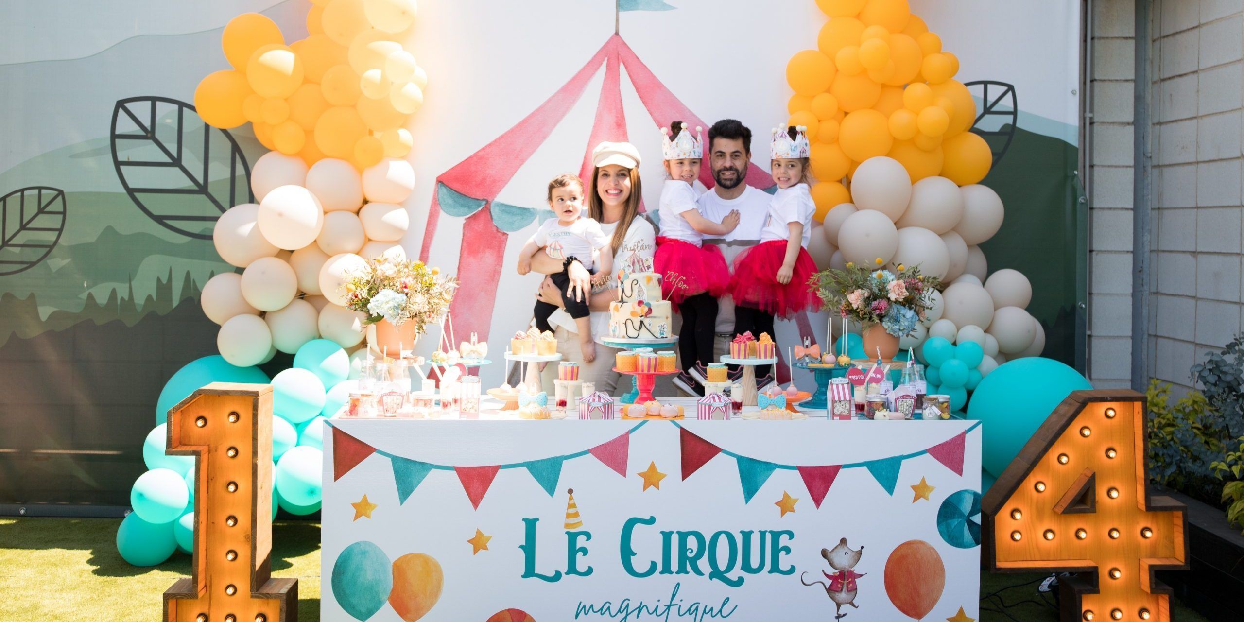 Fiesta-tematica-cumpleaños-barcelona-sant-cugat-mundo-cuca-crisanfest-twins-bcn-letters Cumpleaños Mundo Cuca Barcelona TWINS BCN Letters Números luminosos Crisanfest