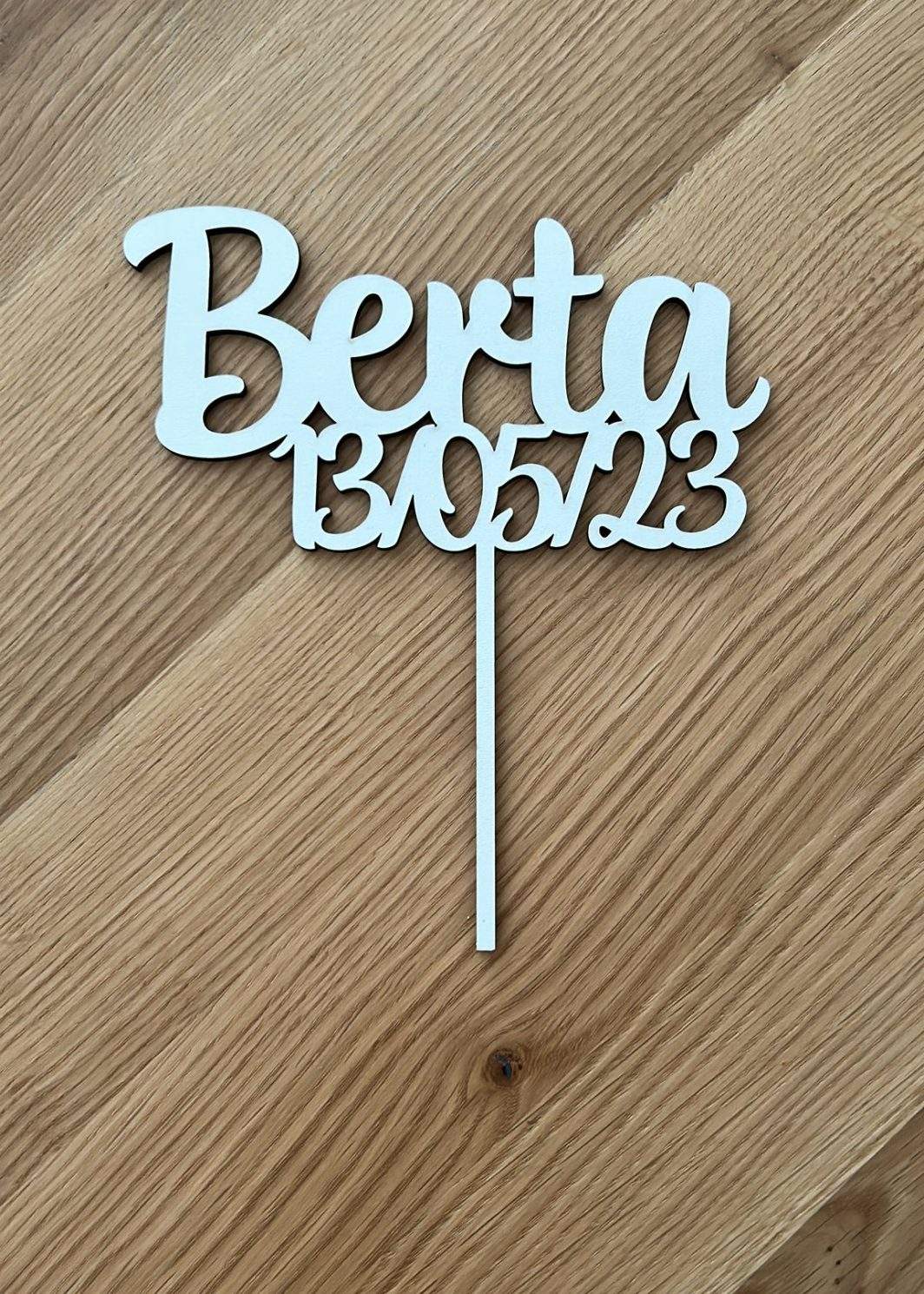 caketopper madera blanco fecha nombre personalizado twins