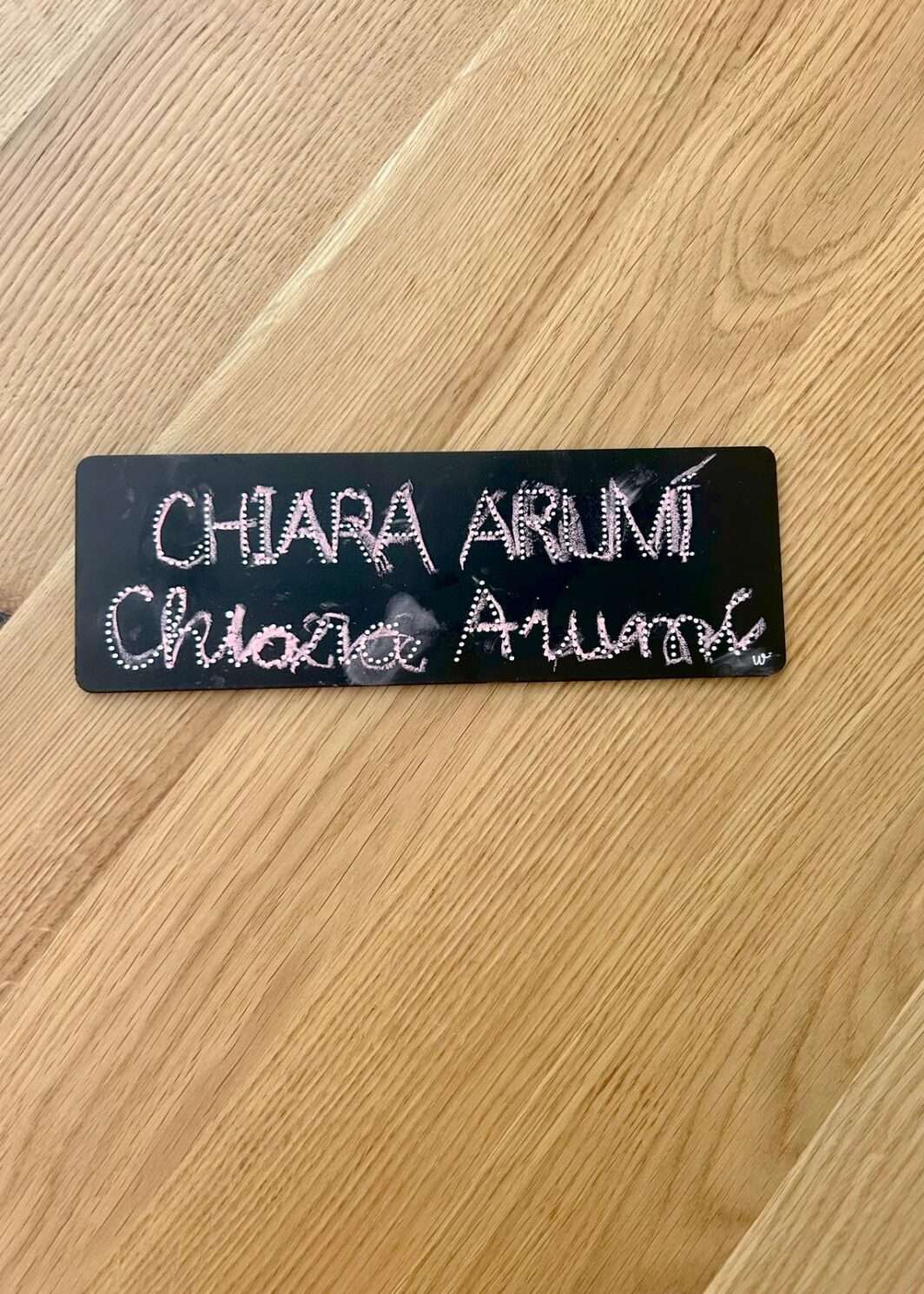 pizarra personalizada con nombre juguetes madera